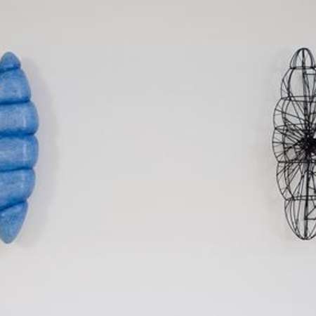 Bild vergr&ouml;&szlig;ern: zwischenraum (detail), Polystyrol, Acryl, &Ouml;lfarbe, Stahl; 2009