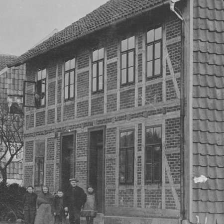 Bild vergrößern: Gemeindehaus_alt1896
