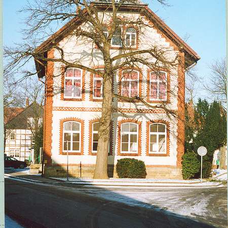 Bild vergrößern: Alte Schule mit Heimatstube, jetzt Heimatmuseum