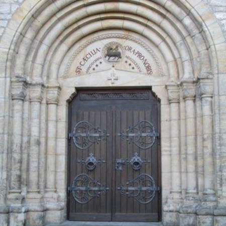 Bild vergr&ouml;&szlig;ern: Kirchenportal St.C&auml;cilia
