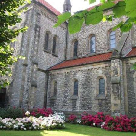 Bild vergr&ouml;&szlig;ern: St.C&auml;cilia au&szlig;en (2)