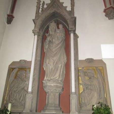 Bild vergr&ouml;&szlig;ern: St. Bernward (2)