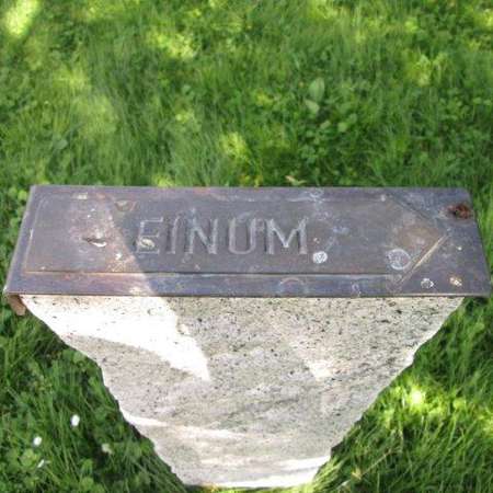 Bild vergr&ouml;&szlig;ern: Stehle Einum (3)