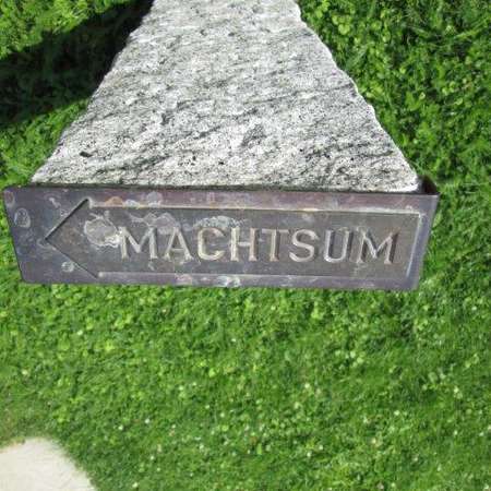 Bild vergr&ouml;&szlig;ern: Stehle Machtsum (5)