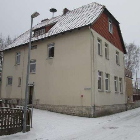 Bild vergr&ouml;&szlig;ern: alte Schule, heute DGH Klein F&ouml;rste