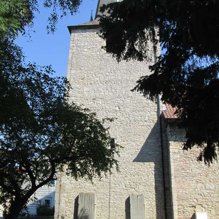 Bild vergrößern: St. Michael Südansicht Burgstemmen