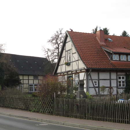 Bild vergrößern: Wohnhaus Dieckow Heyersum (1)