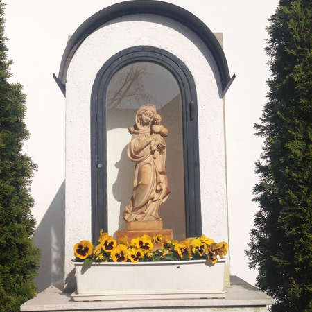 Bild vergr&ouml;&szlig;ern: Marienfigur Klein F&ouml;rste