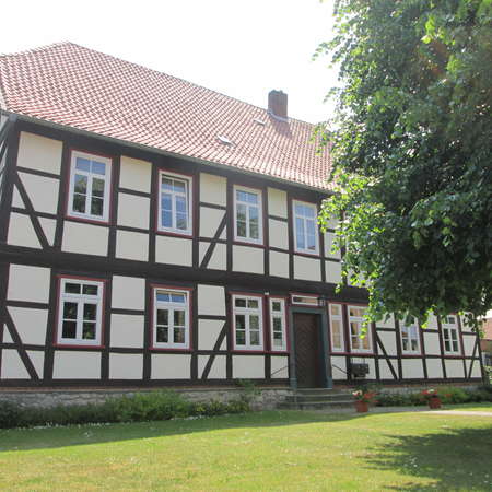 Bild vergr&ouml;&szlig;ern: Pfarrhaus von R&ouml;ssing (2)