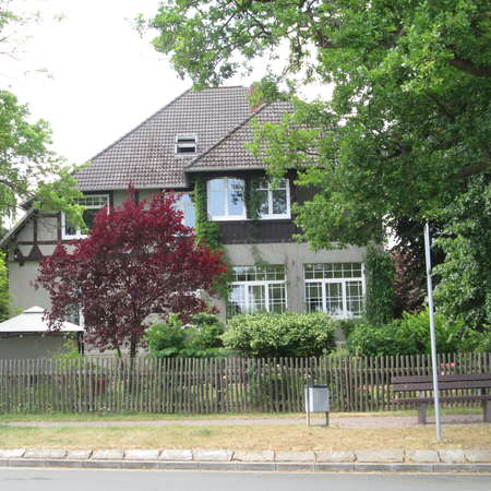 Bild vergr&ouml;&szlig;ern: P&auml;chterhaus in R&ouml;ssing