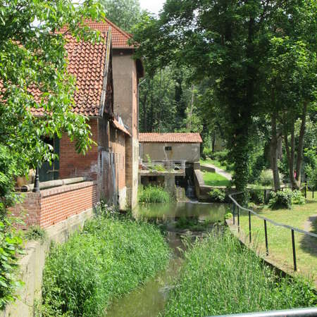 Bild vergr&ouml;&szlig;ern: An der alten Wasserm&uuml;hle von R&ouml;ssing (2)