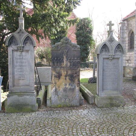 Bild vergrößern: Grabsteine auf dem Friedhof von Nordstemmen