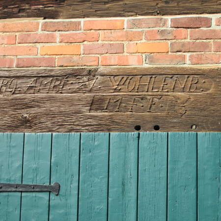 Bild vergrößern: Inschrift an der alten Posthalterein Bönnien