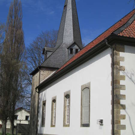 Bild vergrößern: Christuskirche Bönnien (2)