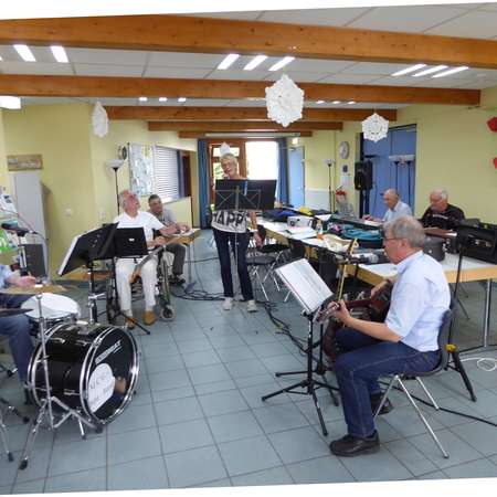 Bild vergr&ouml;&szlig;ern: Freitagsprobe des S&uuml;dstadt M&auml;nnerchor Hildesheim