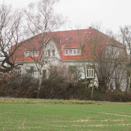 Bild vergrößern: Verwaltungsgebäude von Hermann II Königsdahlum