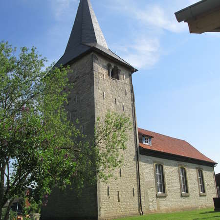 Bild vergr&ouml;&szlig;ern: St. Martin S&uuml;dansicht B&uuml;ltum