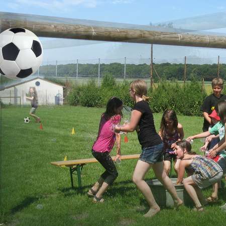 Bild vergr&ouml;&szlig;ern: 42_Bolzplatz