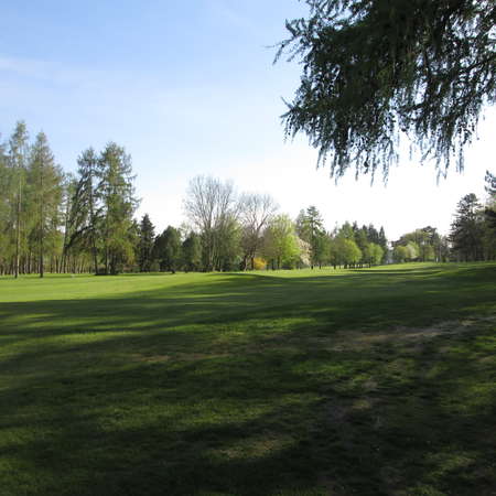 Bild vergrößern: Golfplatz4