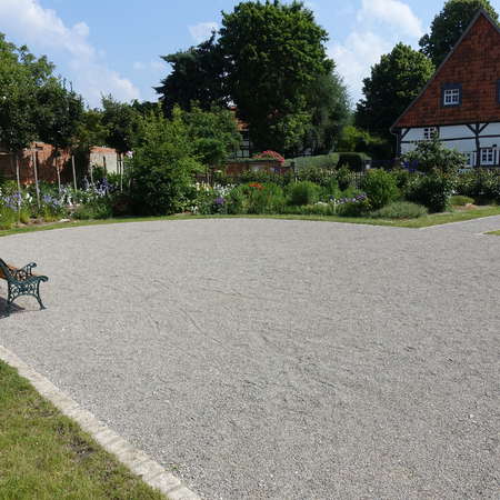 Bild vergr&ouml;&szlig;ern: WallenstedtDorfpark3