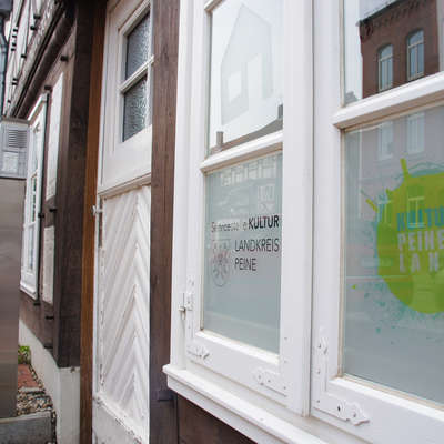 Bild vergr&ouml;&szlig;ern: Fensterbilder B&uuml;ro