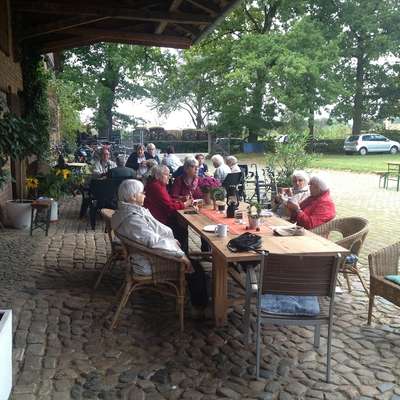 Bild vergr&ouml;&szlig;ern: Ku(h)lturstall im PflanzenEck Wense_Hof