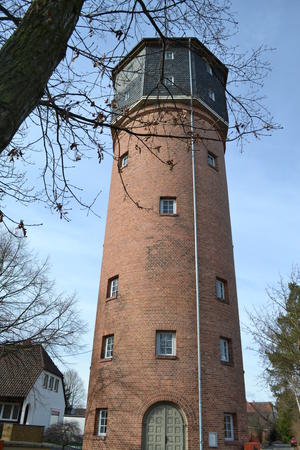 Bild vergr&ouml;&szlig;ern: Wasserturm Gro&szlig; Lafferde