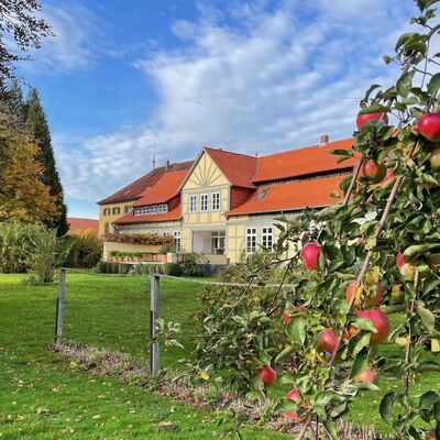 Bild vergr&ouml;&szlig;ern: Gut Heinde Verwalterhaus S&uuml;dansicht