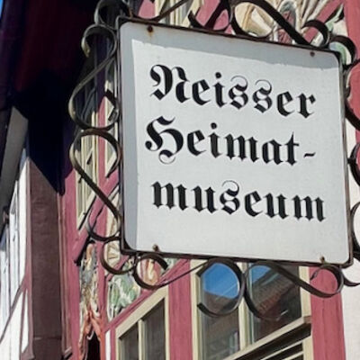 Bild vergr&ouml;&szlig;ern: Au&szlig;enansicht Detail Neisser Museum