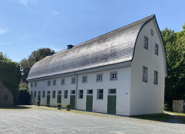 Bild vergr&ouml;&szlig;ern: Kunstgebaude Bullenstall