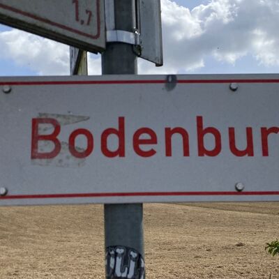 Bild vergr&ouml;&szlig;ern: Radwegweiser2
