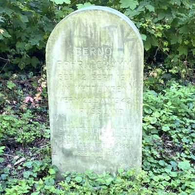 Bild vergr&ouml;&szlig;ern: Schlosspark Friedhof7