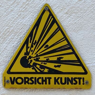 Bild vergr&ouml;&szlig;ern: Kunstgebaude Bullenstall Eingang