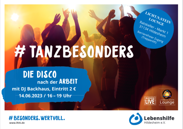 Ein Plakat mit tanzenden Menschen im Hintergrund. Darauf der Schriftzug "#TanzBesonders'
