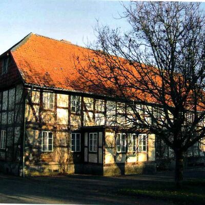 Bild vergr&ouml;&szlig;ern: Gutshof_Wohnhaus_Sellenstedt