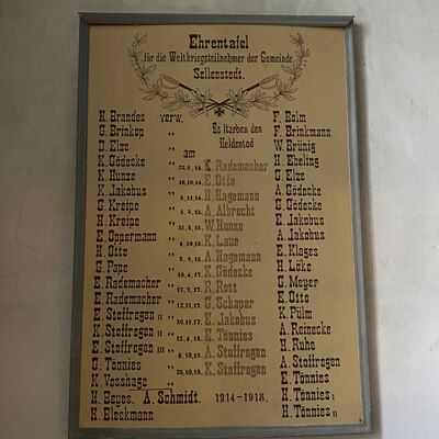 Bild vergr&ouml;&szlig;ern: St.Peter.u.PaulGedenktafel2