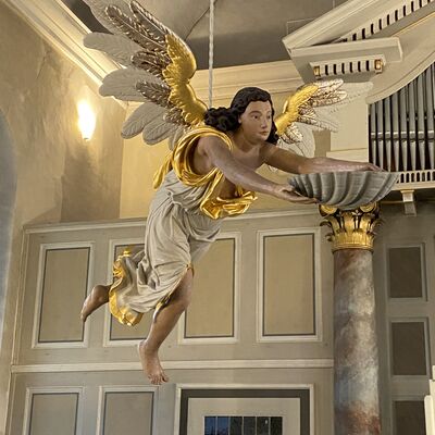 Bild vergr&ouml;&szlig;ern: St.Peter.u.PaulTaufengel1