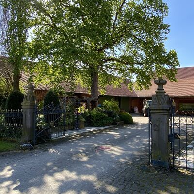 Bild vergr&ouml;&szlig;ern: Hof_Piel3