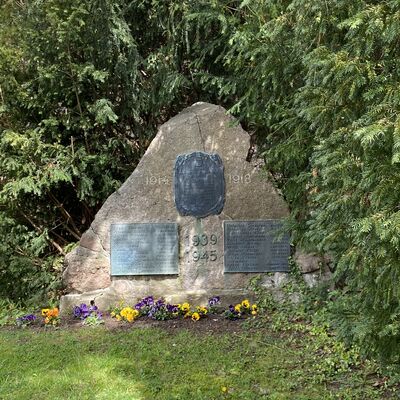 Bild vergr&ouml;&szlig;ern: Ehrenmal_Marienkapelle1