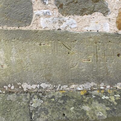 Bild vergr&ouml;&szlig;ern: MarienkapelleOstseiteSteinmetzzeichen