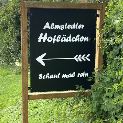 Bild vergr&ouml;&szlig;ern: Hofladen-_AlmstedterHofl&auml;dchen1
