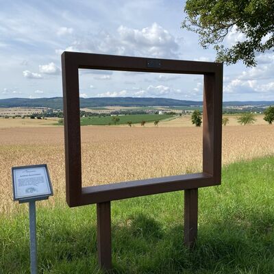 Bild vergr&ouml;&szlig;ern: Gro&szlig;_(Aussicht_Sch&ouml;neAussicht1)