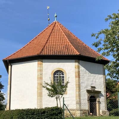 Bild vergr&ouml;&szlig;ern: Gro&szlig;_(Kirche_von_Stopler_Kirche2)