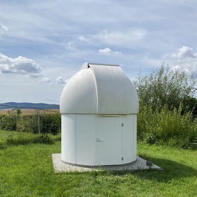 Bild vergr&ouml;&szlig;ern: Gro&szlig;_(Sternwarte1)