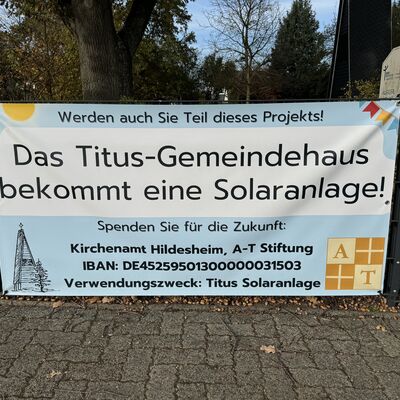 Bild vergr&ouml;&szlig;ern: Evangelische_Kirche_Solaranlage