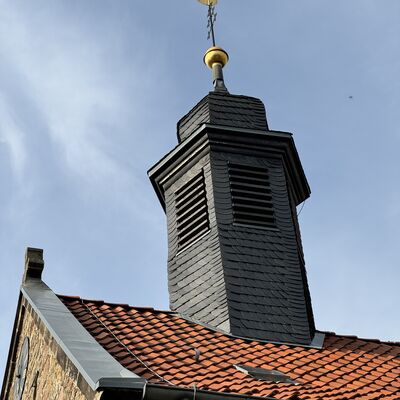Bild vergr&ouml;&szlig;ern: Katholische_Kirche_Dachreiter