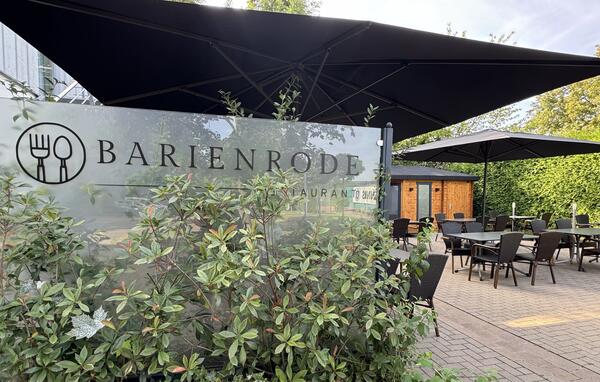 Bild vergr&ouml;&szlig;ern: Restaurant_Tennisst&uuml;bchen