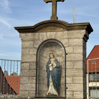 Bild vergr&ouml;&szlig;ern: Bauernhof_Madonna_Hauptstra&szlig;e26
