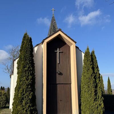 Bild vergr&ouml;&szlig;ern: Friedhofskapelle