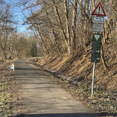 Bild vergr&ouml;&szlig;ern: Radweg_alte_Bahntrasse